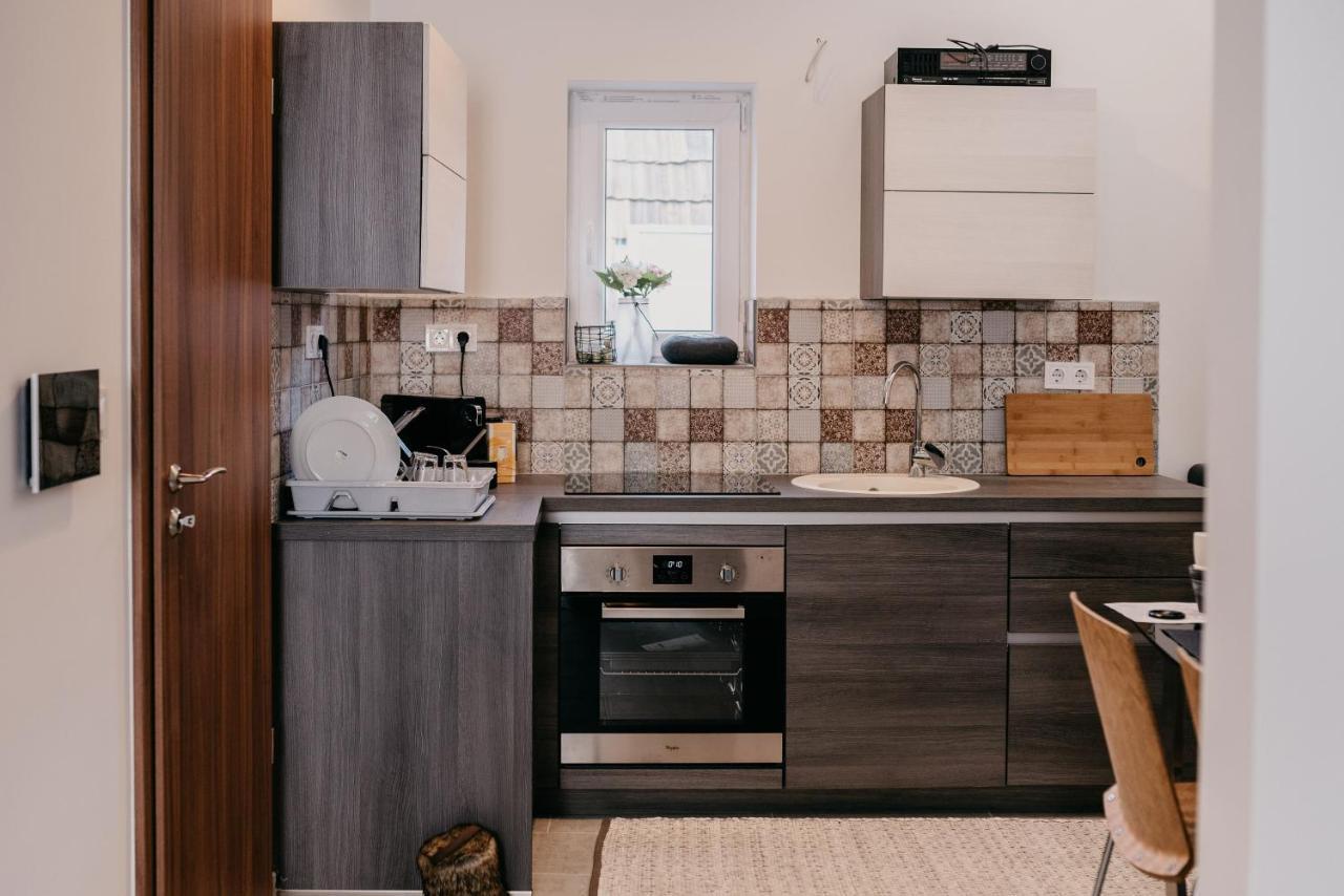 Jam Luxury Apartment Győr Buitenkant foto